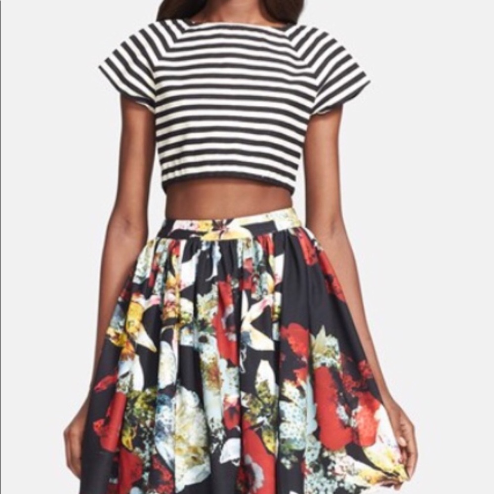 Alice and Olivia Striped crop top🖤
